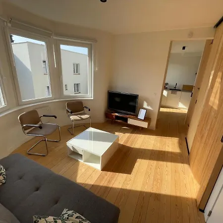Les Fleurettes Apartment